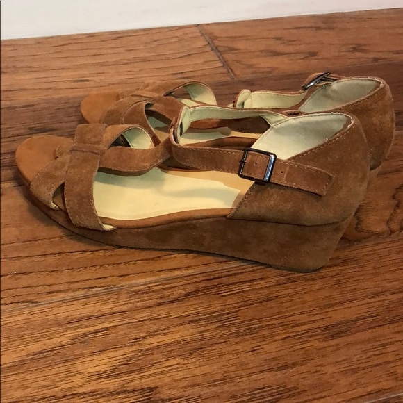 Suede wedges - Picture 2 of 6